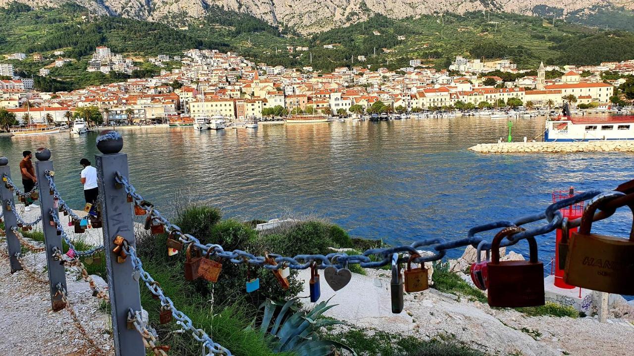 Penthouse Studio With Sea View Makarska Eksteriør billede