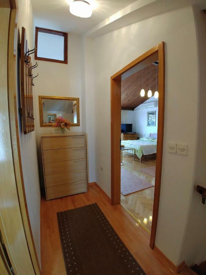Penthouse Studio With Sea View Makarska Eksteriør billede