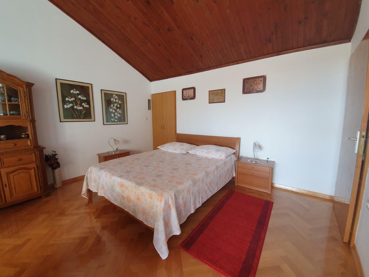 Penthouse Studio With Sea View Makarska Eksteriør billede